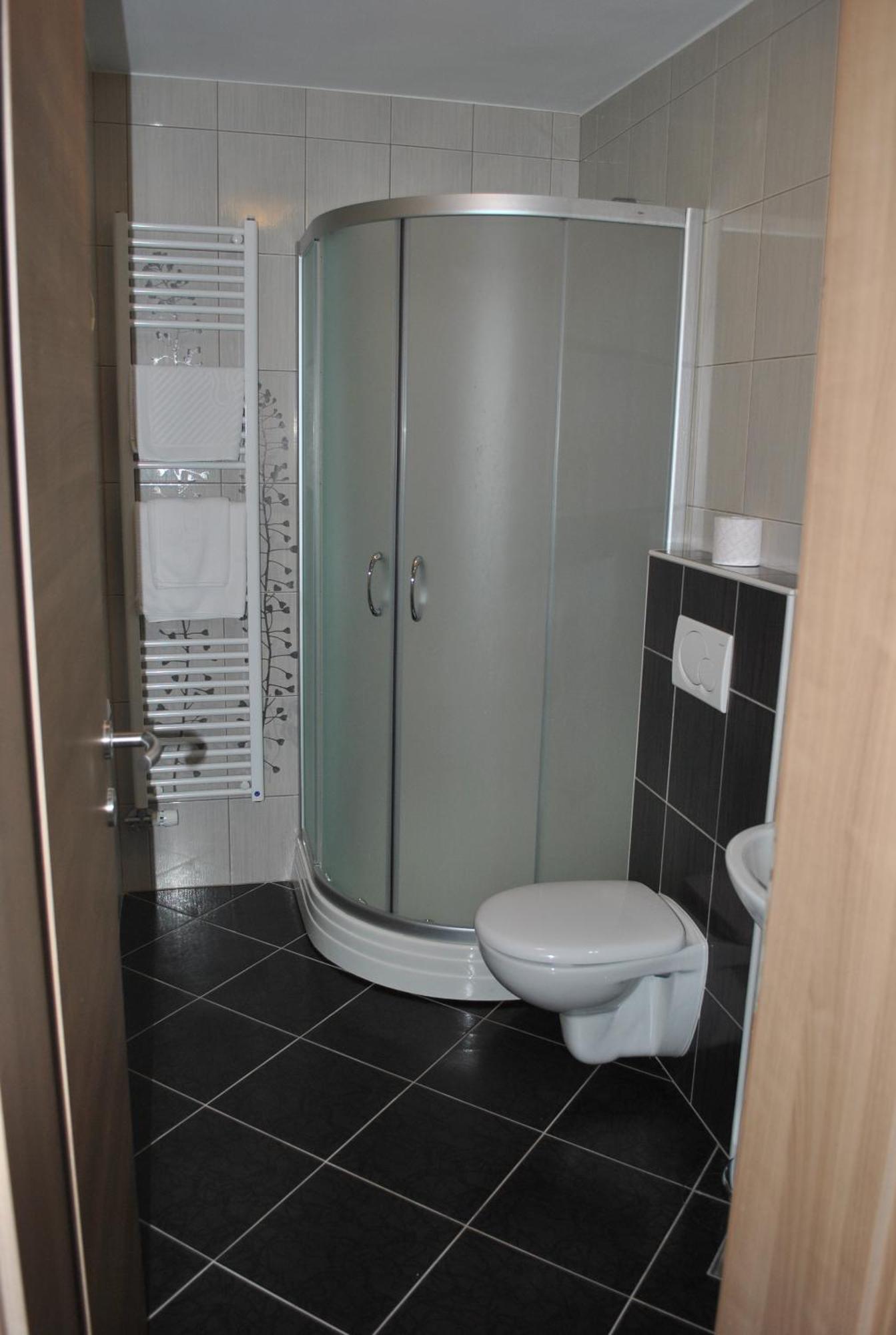 Hotel Pri Vidrgarju Vace Habitación foto